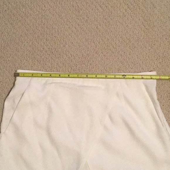 Aritzia Babaton Skort, off-white, size 8 - Picture 8 of 9